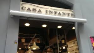 On Via Chiaia Foto Di Casa Infante Napoli Tripadvisor