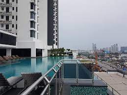 1tebrau suites hotel is located 8 min by car from angry birds activity park. One Tebrau Suites Pool Pictures Reviews Tripadvisor