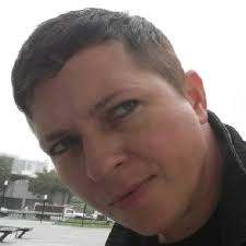 Mia Henrichs Email & Phone Number