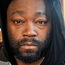 Lance Seymour's Instagram, Twitter & Facebook