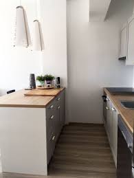 Cuisine Avec Ilot Et Plan De Travail Knoxhult Decoration De Cuisine Blanche Cuisine Ikea Cuisine Moderne