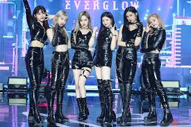 E:u, sihyeon, mia, onda, aisha and yiren. Everglow Image 243348 Asiachan Kpop Image Board