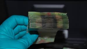There a lot of unclaimed money according to cra spokesperson adam blondin. Bag Of Cash Found At B C Tim Hortons Police Searching For Rightful Owner Worldnewsera