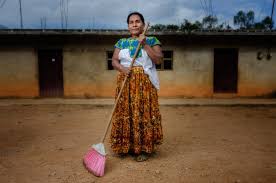 San Juan Pinas — Eric Mindling