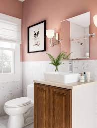 El Interiorismo De Un Bano Puede Hacerse Con El Mismo Estilo Que El Resto De Las Instalaciones O Puedes Cambiar Bathroom Makeover Pink Bathroom Small Bathroom