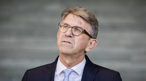 Deutscher Buchhandlungspreis: Gericht untersagt Wolfram Weimer Aussage zu Berliner Buchladen