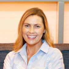 Tara Kearney's Instagram, Twitter & Facebook