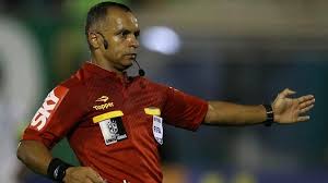 Junto con sampaio estarán sus compatriotas danilo manis y bruno pires como asistentes y wagner reway a cargo del var. Arbitro De Jogo No Domingo Ja Prejudicou Sao Paulo Contra O Flamengo Em Disputa De Titulo E Historico Tricolor E Pessimo Com Arbitragem Dele Saopaulo Blog