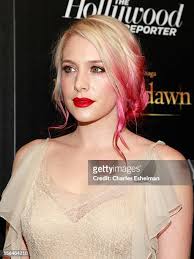 376 photos et images haute résolution de Casey Labow