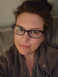 Introduction and seeking friendship in the Dull Women's Club