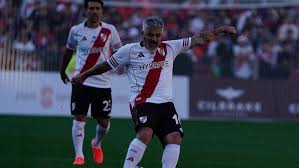 ¡River Plate Imparable! Leyendas Aplastan al Barcelona en el Monumental