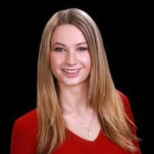 Violet Curran's Instagram, Twitter & Facebook