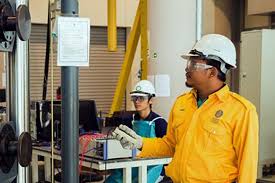 Beliau menzahirkan rasa malu dengan keadaan yang menimpa pekerja terbabit dan memberi amaran kepada majikan agar mematuhi kaedah pengendalian pekerja asing mengikut akta sedia ada. Foundation Programme In Collaboration With Universiti Teknologi Petronas German Malaysian Institute