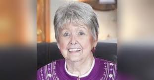 Taryn Mueller's Instagram, Twitter & Facebook