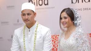 Meski begitu, tasya mengaku jarang bertemu dengan sang suami. Tasya Kamila Menikah Terbaru Berita Foto Video Fimela Com