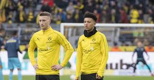 Jadon sancho fm21 reviews and screenshots with his fm2021 attributes, current ability, potential. Jadon Sanchos Getragenes Bvb Aufwarmshirt Mit Signatur