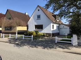Eine junge vierköpfige familie (kinder 6 und 4 jahre alt) sucht im elmshorner süden oder in klein. Haus Zum Verkauf Eichstrasse 21 25336 Elmshorn Pinneberg Kreis Mapio Net