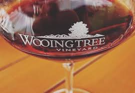 A combinação entre este the wooing tree pinot noir e a carne não me pareceu adequada. Introducing Wooing Tree Pinot Noir 2017 Wooing Tree