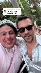 Fiyero Jonathan Bailey Hand