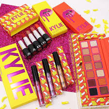 Image ofkylie jenner launches the summer collection 2018 with red hot theme. It S Officially Summer Time Kyliecosmetics Com Linkinbio Kylie Cosmetics Kylie Cosmetic Kylie Makeup