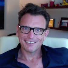 Why Technology Innovation is Critical in Countering Service Labor Shortage 