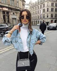 No importa si usas la chamarra de mezclilla sobre más mezclilla, esta combinación es grandiosa. Il Miglior Street Style Moda De Ropa Moda Ropa De Moda