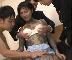 HUNBL-023 Horny With A Full Body Tattoo Sakura Garin...