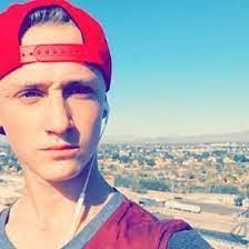 Edward Durgin's Instagram, Twitter & Facebook