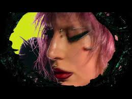 Alice Dry's Instagram, Twitter & Facebook