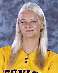 Kaylee Chandler's Instagram, Twitter & Facebook