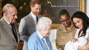 The duke and duchess of sussex have released a candid new photo of baby archie in their 2019 christmas card. Baby Archie The Star In Prince Harry Meghan Markle Family Christmas Photo National Globalnews Ca