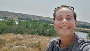 Hiking spots with caves in Alberta?