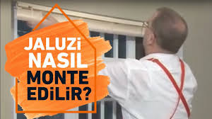Stor perde, kornişe ya da duvara monte edilebilir. Zebra Perde Duvara Montaj By Mepers