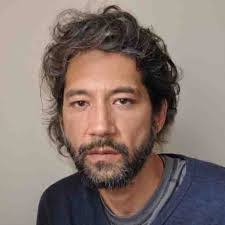 Lee Smith's Instagram, Twitter & Facebook