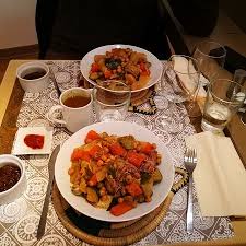 La Mezzanine Du Restaurant Un Coin Chaleureux Qui Surplomb La Salle Photo De Douc Heure Du Maroc Niort Tripadvisor