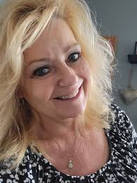 Introduction to Dull Women's Club with hobbies and interests