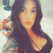 Rachel Koehler's Instagram, Twitter & Facebook