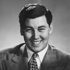 Martin Grady's Instagram, Twitter & Facebook