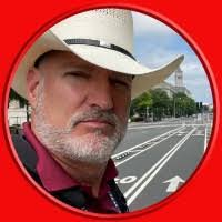 Julie Wieting's Instagram, Twitter & Facebook