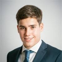 300+ perfis com “Hennies”