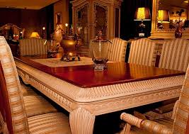 Gusto Furniture Is A Exclusive Luxurious Classic Furniture Store In Uae Gusto Furniture Offers Their Clients To Select Luxury Ev Icin Evler Yiyecek Ve Icecek