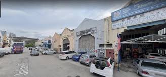 Hampir 200 bengkel kereta milik melayu yang disenaraikan diseluruh negara! 1 5 Storey Link Factory At Bandar Puchong Jaya Puchong Hot Spt Big And Practical Layout Property Rentals On Carousell