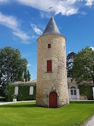 Visite Du Chateau Latour Martillac Pessac Leognan Audrey Cuisine Chateau Paysage Touristique Visite