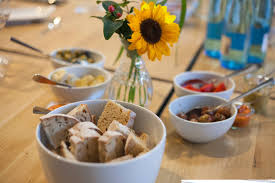 Spanischer Weinabend Lorrach Hieber Akademie Lorrach Brot Und Antipasti Spanisch Brot Wein