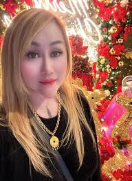 From our family to yours… we would like to wish you a Merry Christmas and  Happy New Year! Here's a pic and short video our gal… Kelli Merritt Cooper.  She was chowing