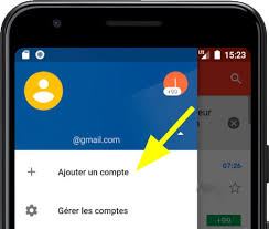 le courrier dans un Maxwest Orbit 6200