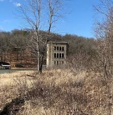 There are many places to use a there are certain regions of the country best suited to detecting for gold flakes and precious metals. Metal Detecting In Arkansas