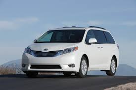 Photo of 2021 model year shown. Comparison Review 2011 Toyota Sienna Xle V6 Vs 2011 Honda Odyssey Touring Automotive Addicts