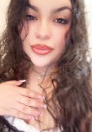 Monica Baez (@b_monica)