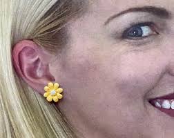 Yellow Cubic Zirconia Stud Earrings: Hypoallergenic Stainless Steel, 6mm  Round-cut Gemstone Jewelry